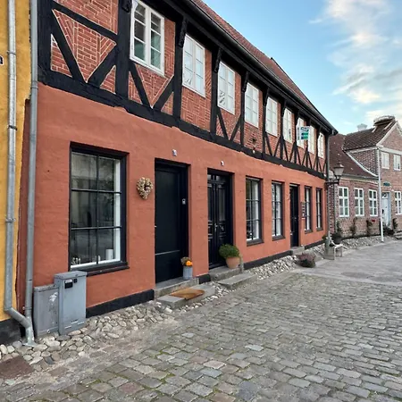 The Pigeon Nest * Ribe