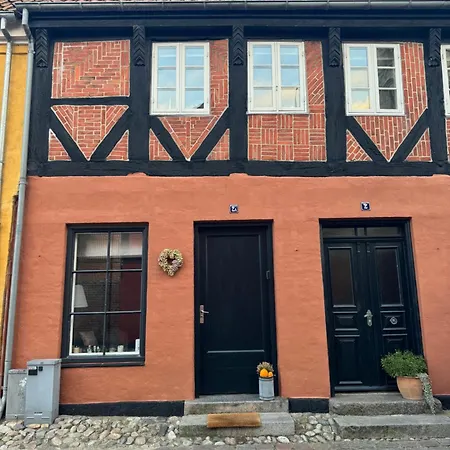 The Pigeon Nest Apartment *